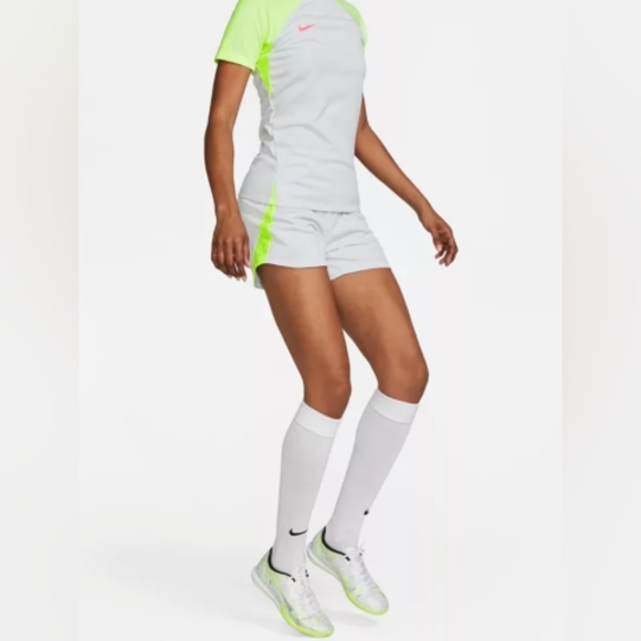 NWT🔥Nike Women's M Dri-Fit Soccer/Futbol Shorts - Picture 4 of 8